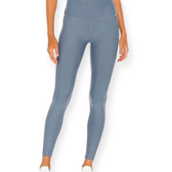 BEYOND YOGA Alloy Sparkle Gray High Rise 7/8 Length Legging Size Small NWOT - Picture 1 of 11